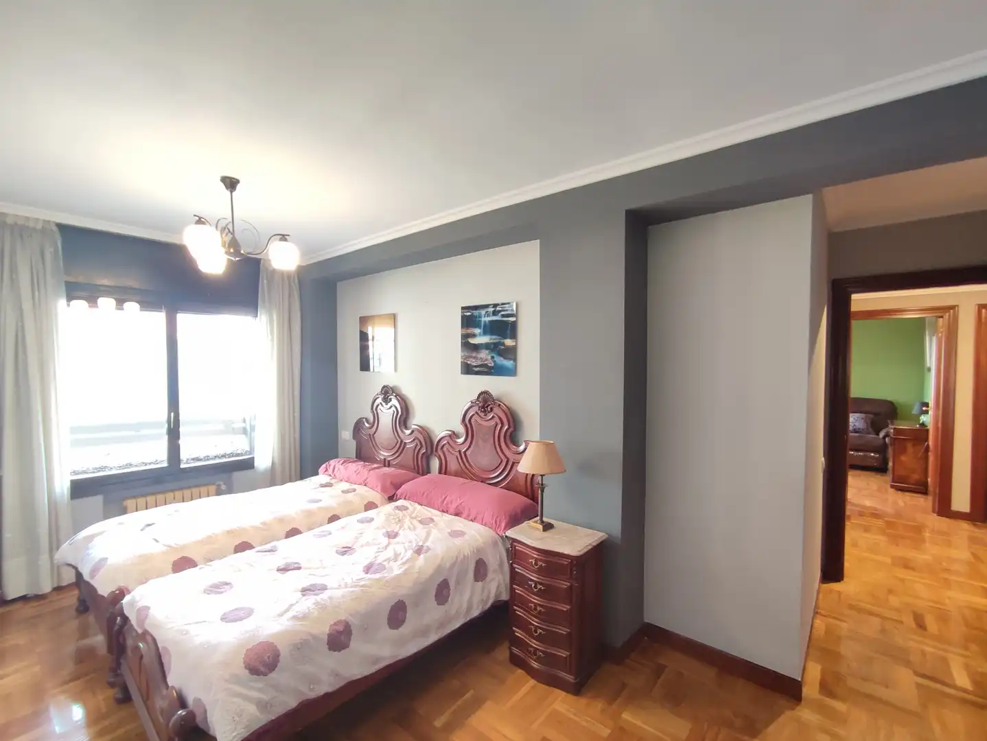 Habitación de Piso de alquiler en Gijón  con Calefacción, Parquet y Amueblado