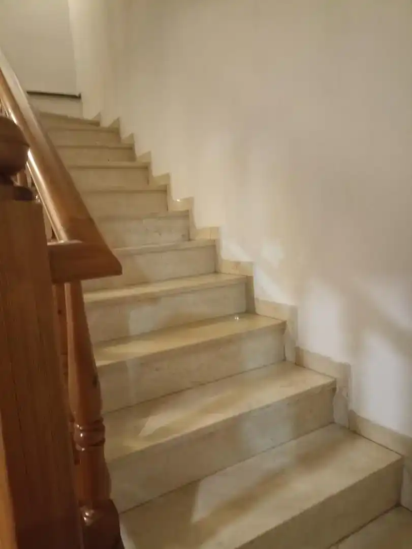 Maisonette zur Miete in Valencia mit Klimaanlage, Abstellraum und Möbliert