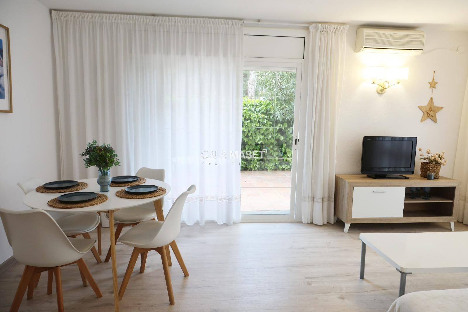 Sala d'estar de Pis en venda en Castell-Platja d'Aro amb Calefacció i Moblat