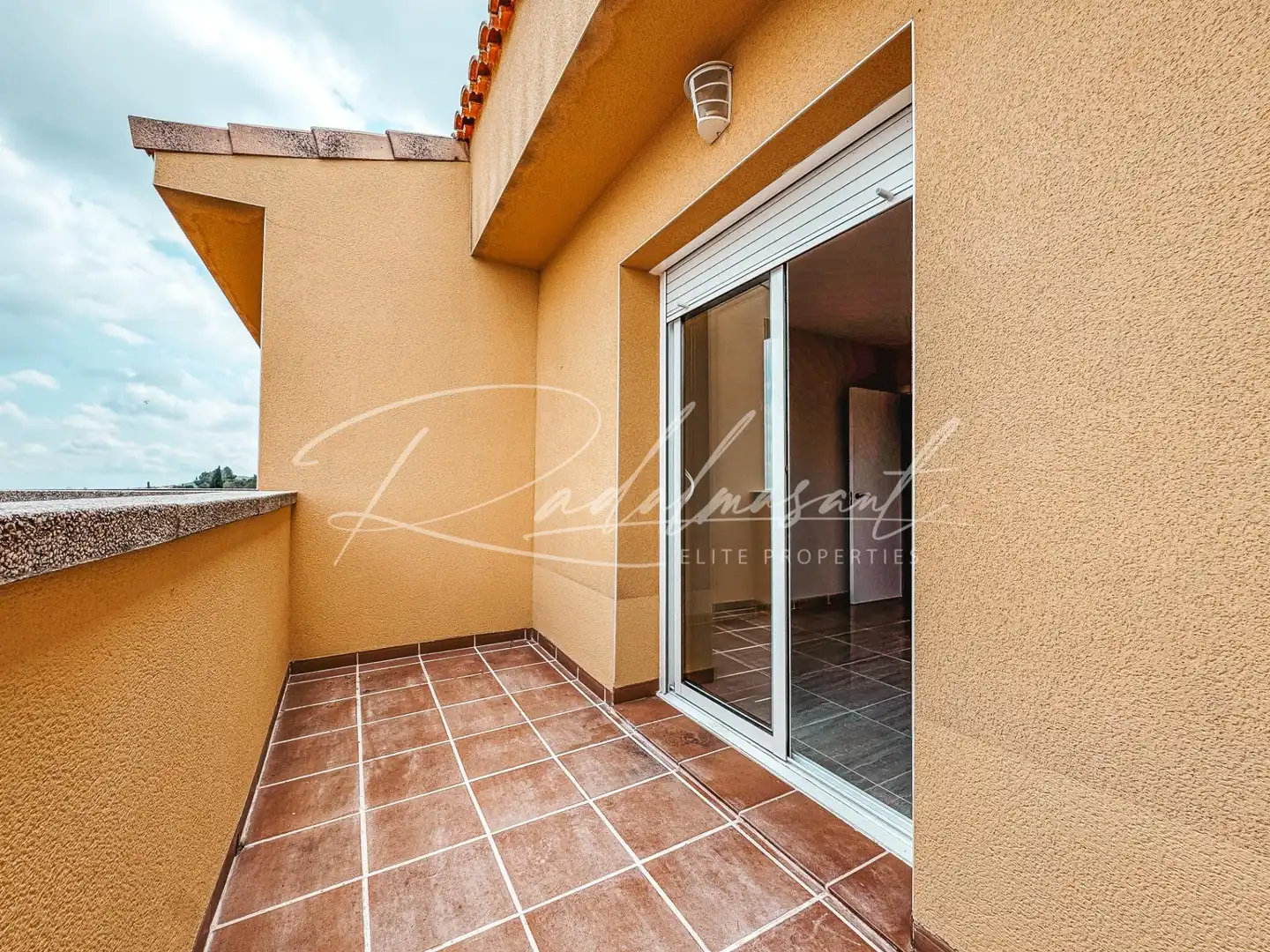 Terrasse von Einfamilien-Reihenhaus zum Verkauf in Alcover mit Privatgarten und Terrasse