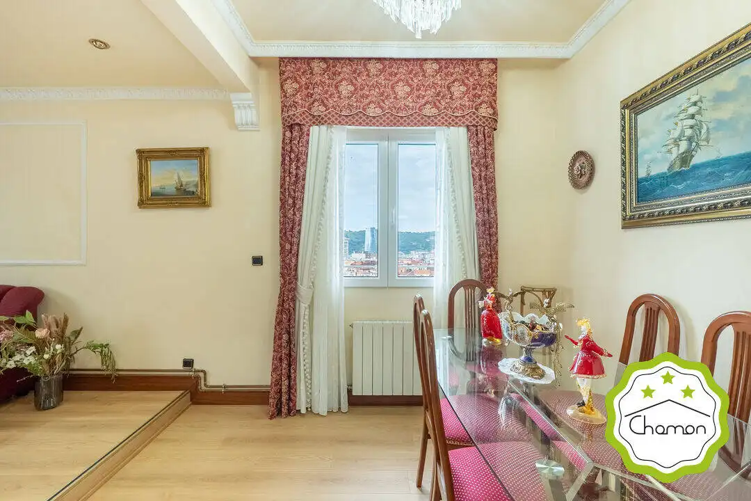 Esszimmer von Wohnung zum Verkauf in Bilbao  mit Heizung und Privatgarten