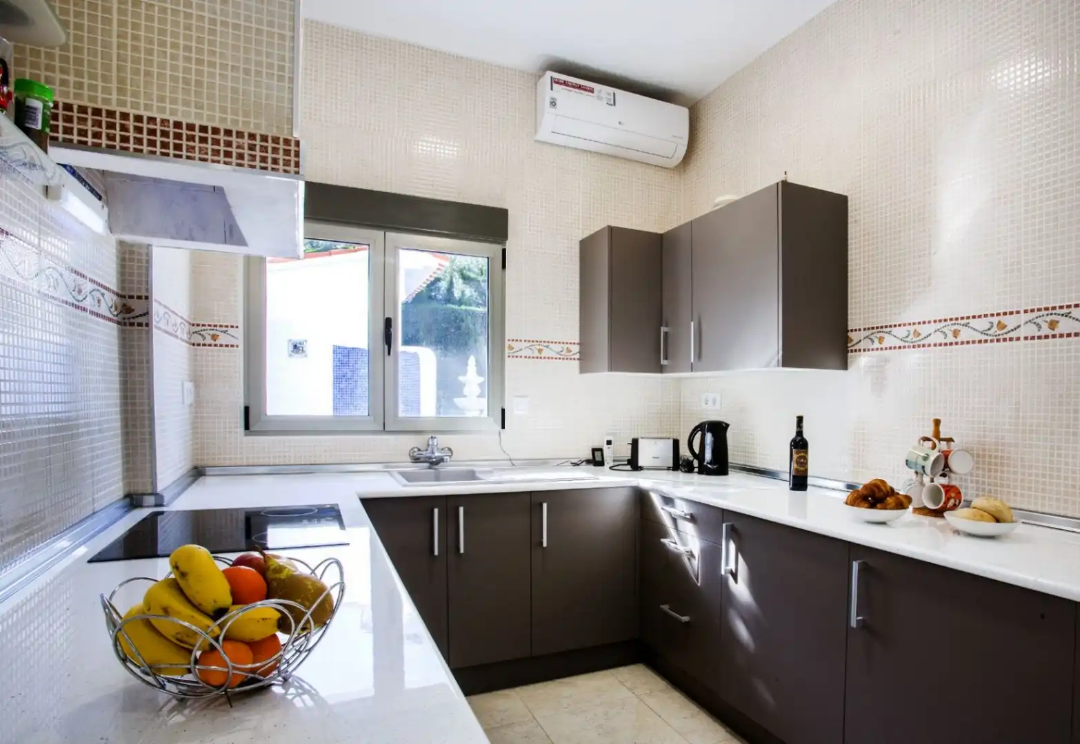 Kitchen of Houses for sale in Calpe / Calp  with Air Conditioner, Heating and Private garden
