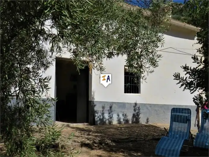 Finca rústica en venda a Fuensanta de Martos