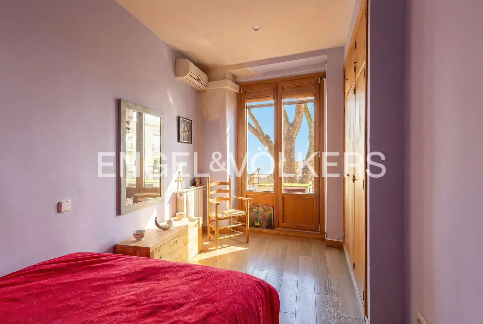 Schlafzimmer von Wohnung zum Verkauf in Madrid mit Klimaanlage, Heizung und Balkon