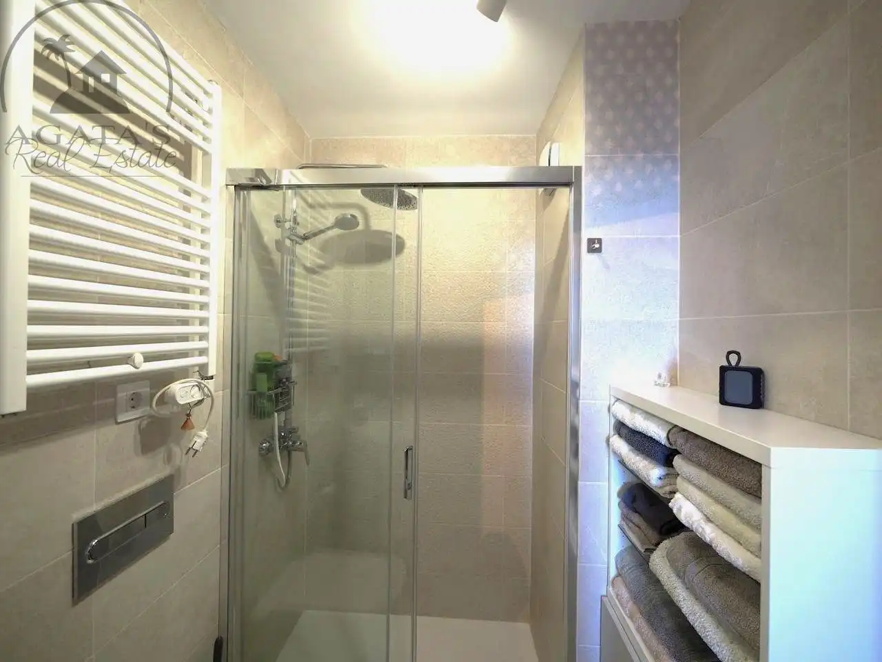 Baño de Ático en venta en Los Silos con Piscina comunitaria