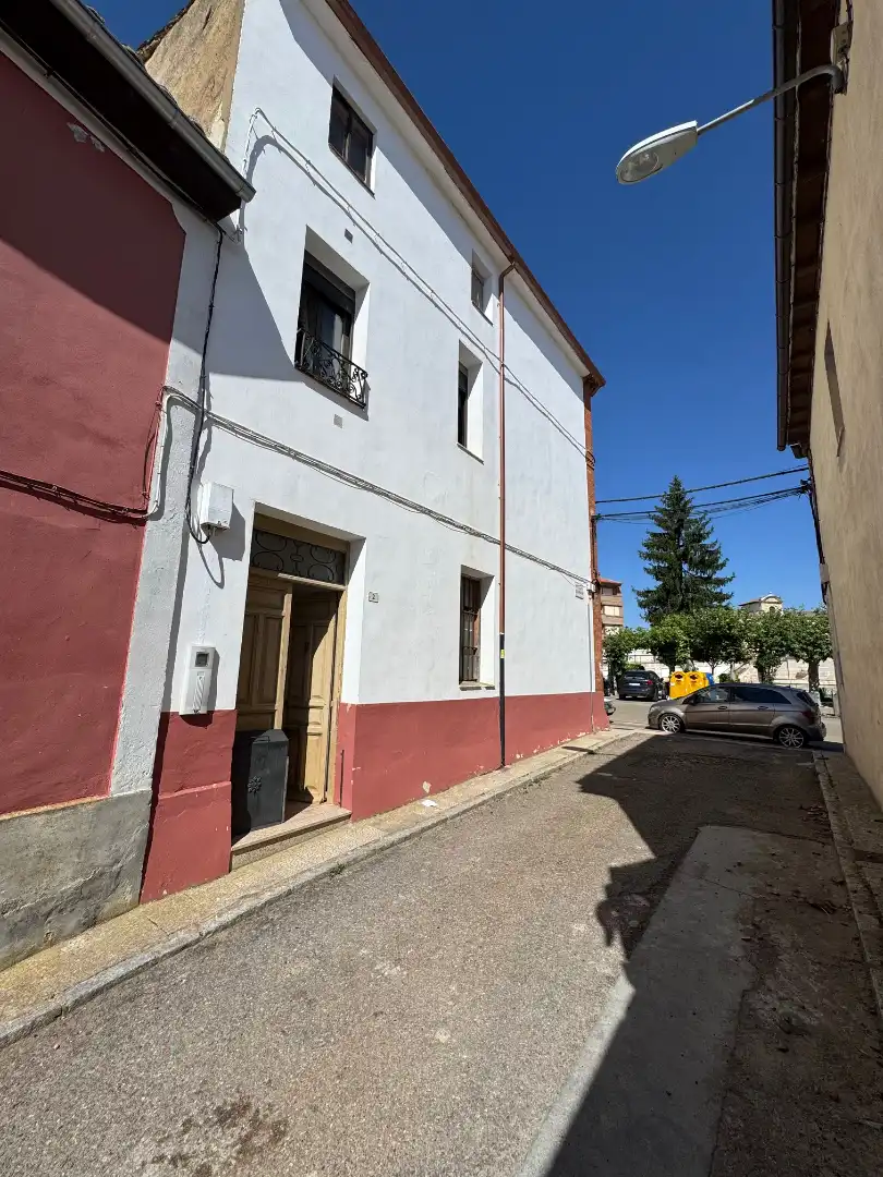 Vista exterior de Finca rústica en venta en Osorno la Mayor con Parquet, Trastero y Amueblado