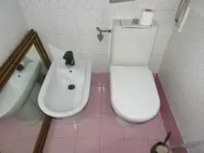 Bathroom of Flat for rent in Gijón   with Heating and Parquet flooring