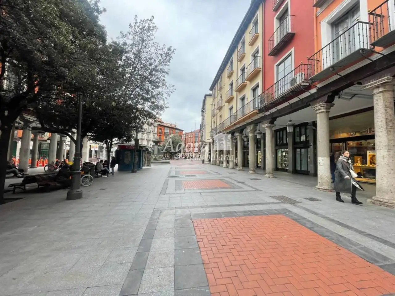 Piso en venta en Plaza Fuente Dorada, Centro