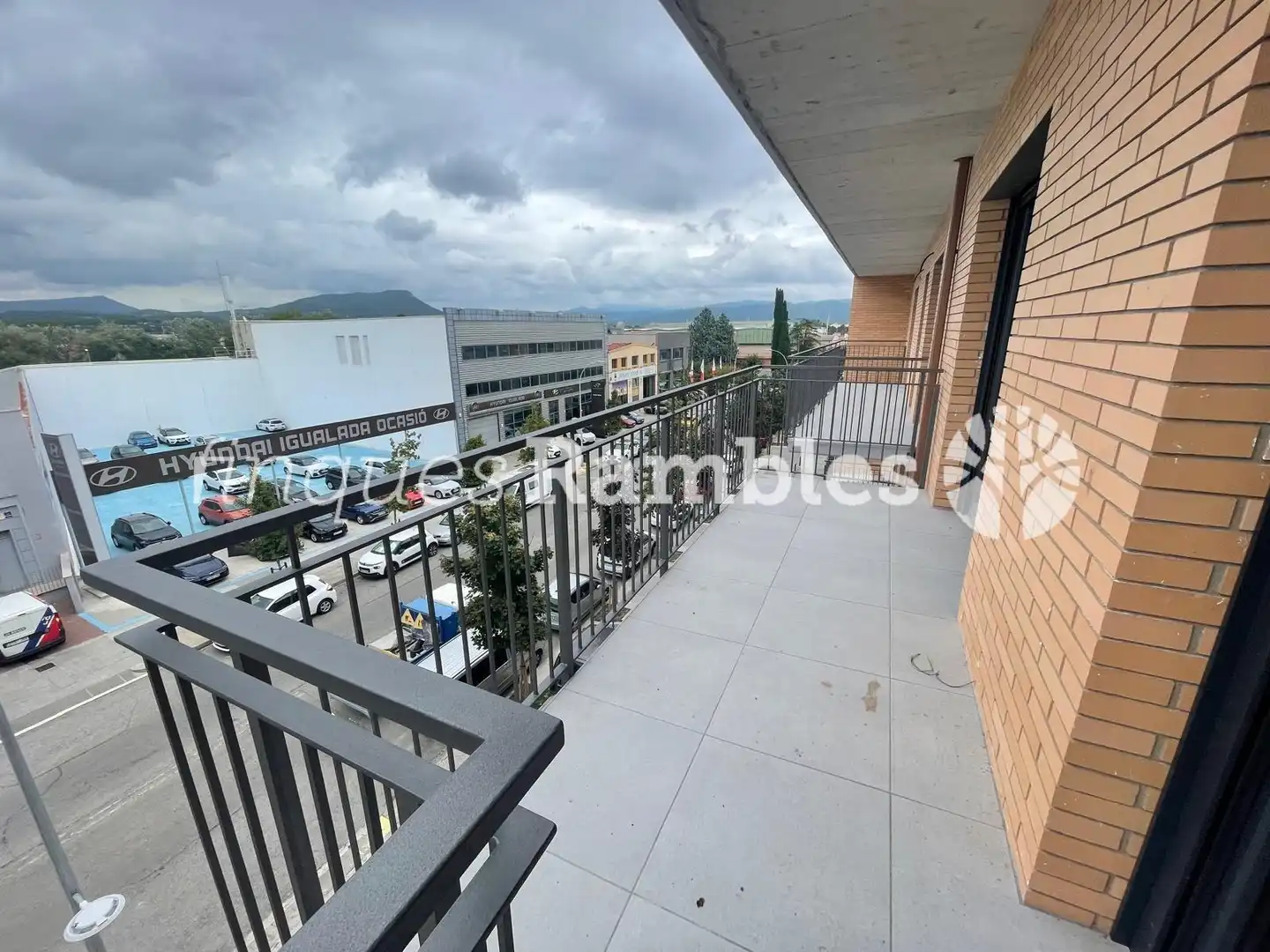 Vista exterior de Dúplex en venta en Igualada con Aire acondicionado, Parquet y Terraza