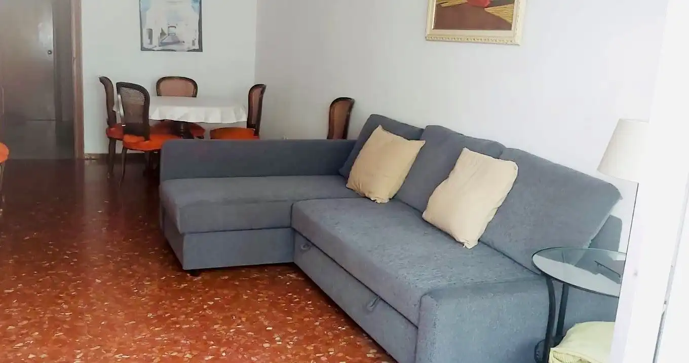 Sala d'estar de Apartament de lloguer en Cádiz amb Calefacció, Terrassa i Moblat