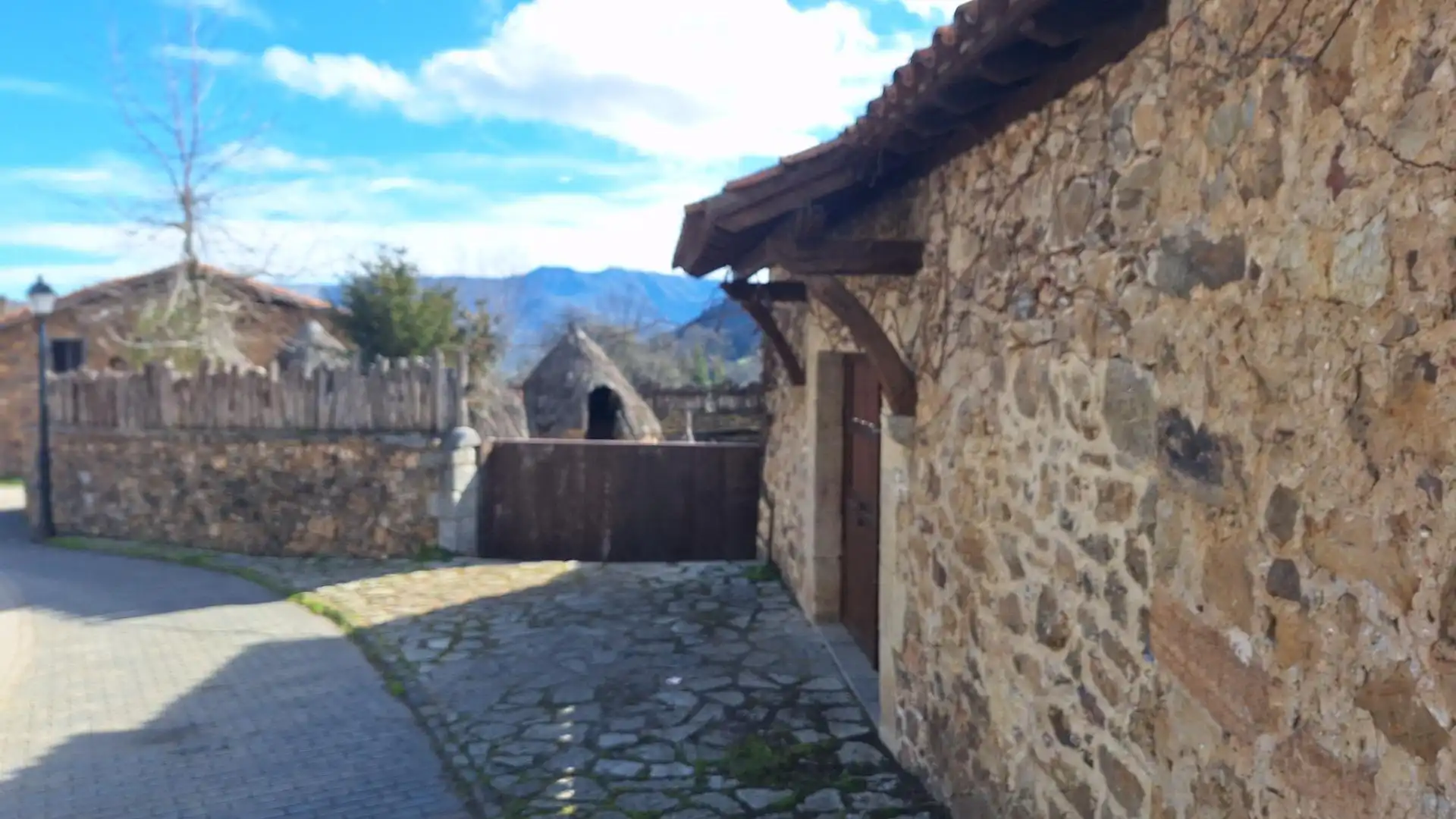 Exterior view of Houses for sale in Camaleño  with Heating, Private garden and Terrace