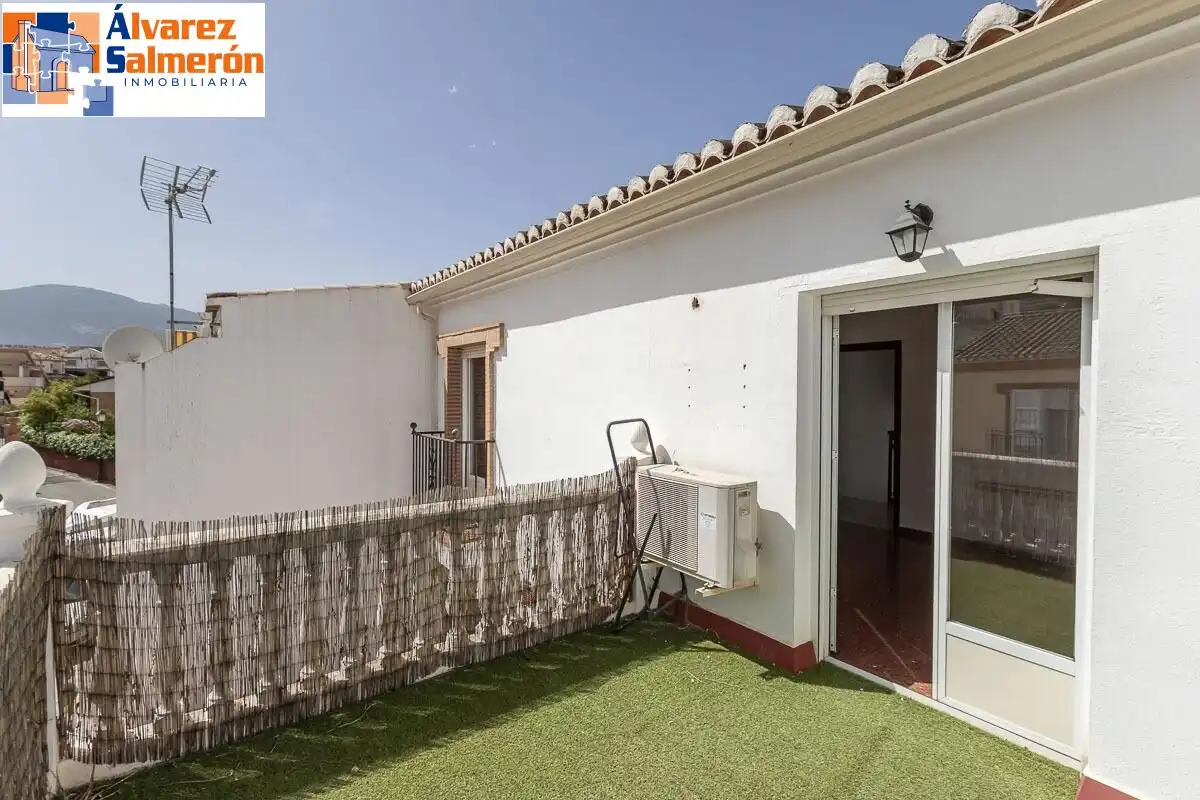 Terraza de Casa adosada en venta en Huétor Vega con Terraza