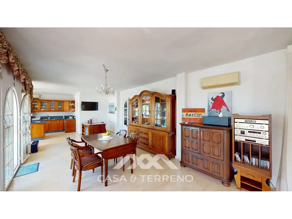 Sala de estar de Casa o chalet en venta en Algarrobo con Aire acondicionado, Jardín privado y Terraza