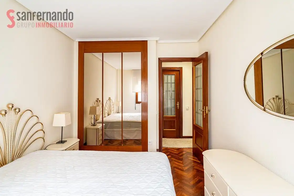 Schlafzimmer von Wohnung zum Verkauf in Santander mit Heizung, Parkett und Abstellraum