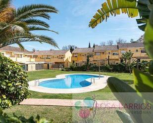Jardí de Casa adosada en venda en Estepona amb Terrassa i Piscina comunitària