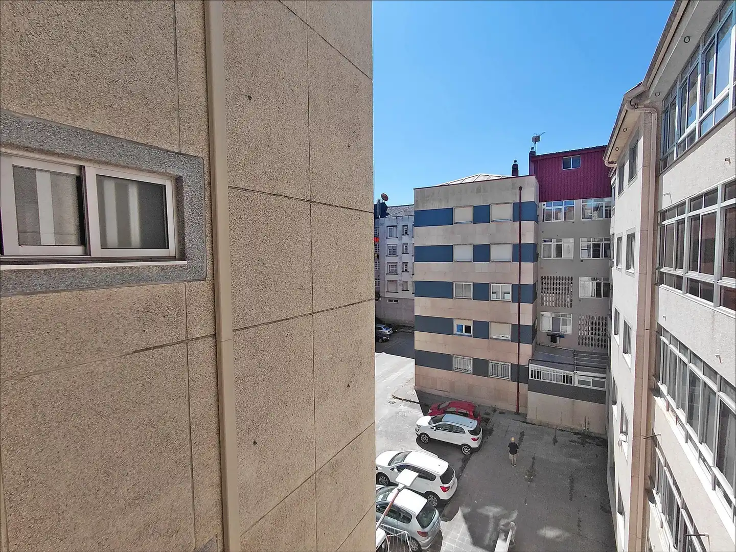 Vista exterior de Piso en venta en Pontevedra Capital  con Calefacción y Trastero