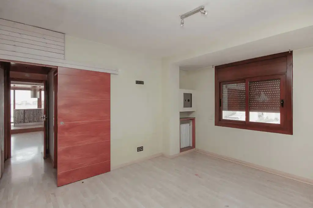 Flat for sale in Sabadell  with Heating