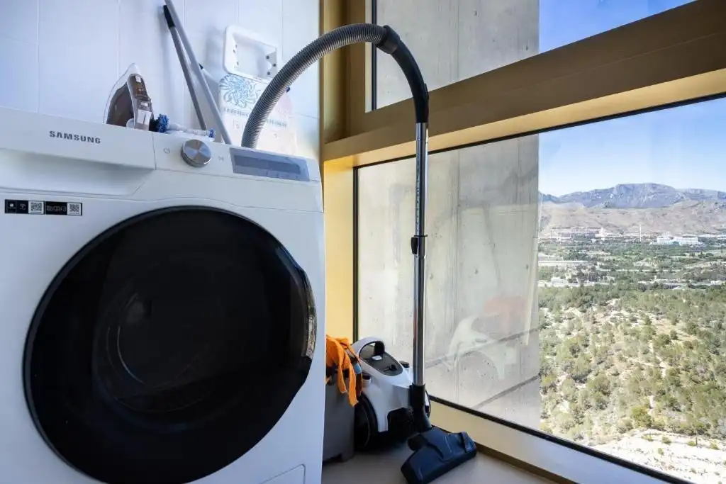 Piso en venta en Benidorm con Aire acondicionado, Calefacción y Jardín privado