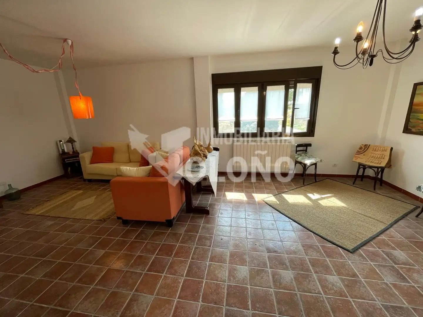 Sala d'estar de Dúplex en venda en Zarratón amb Calefacció, Parquet i Traster