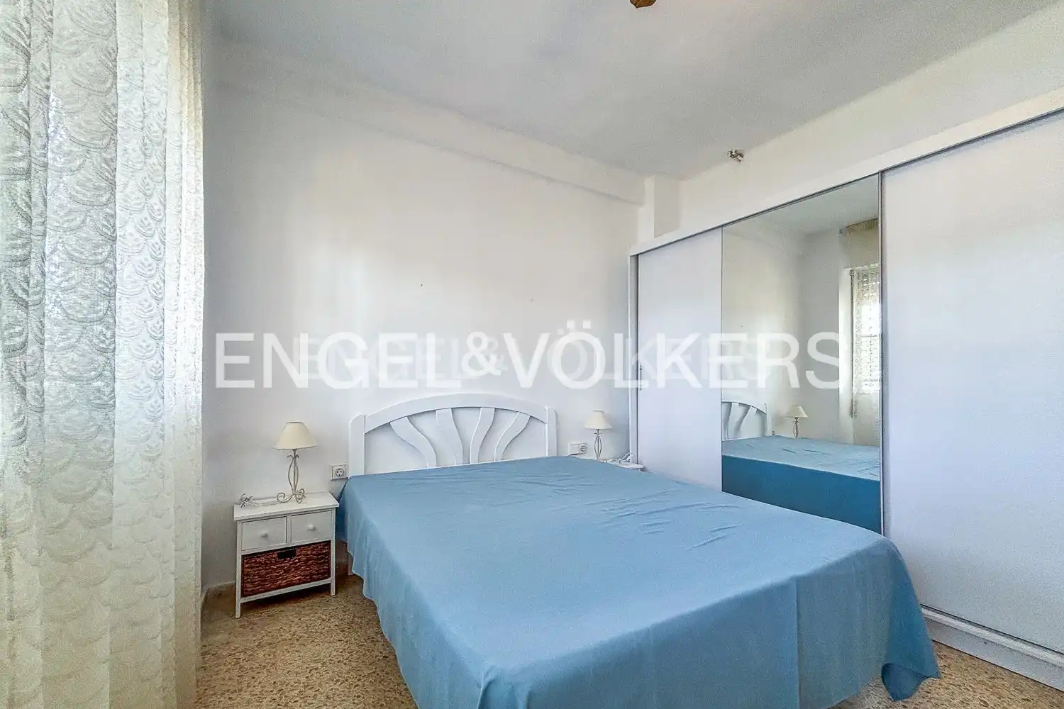 Bedroom of Houses for rent in Paterna  with Air Conditioner, Heating and Private garden