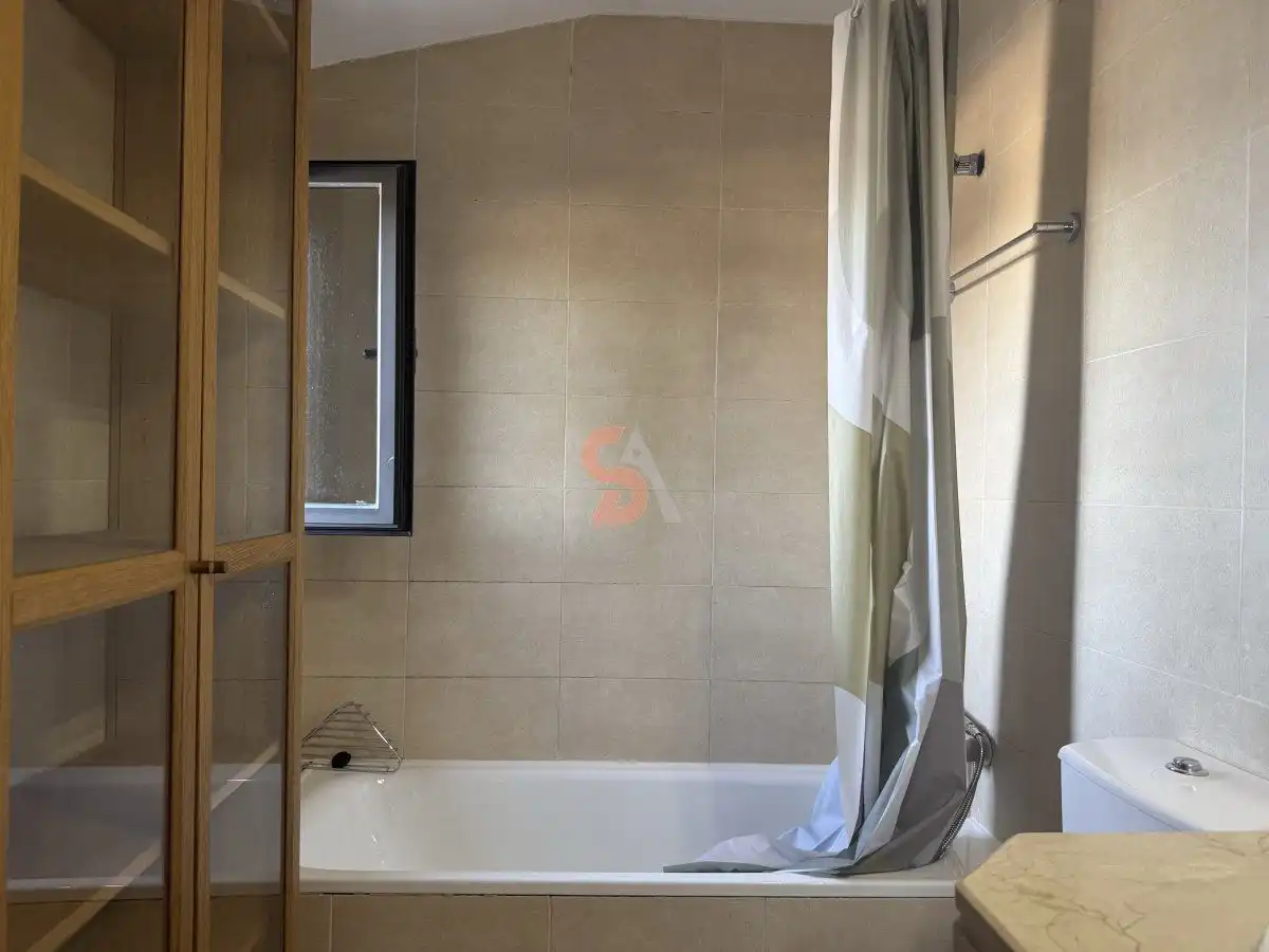Baño de Piso de alquiler en Arroyo de la Encomienda con Aire acondicionado, Calefacción y Terraza