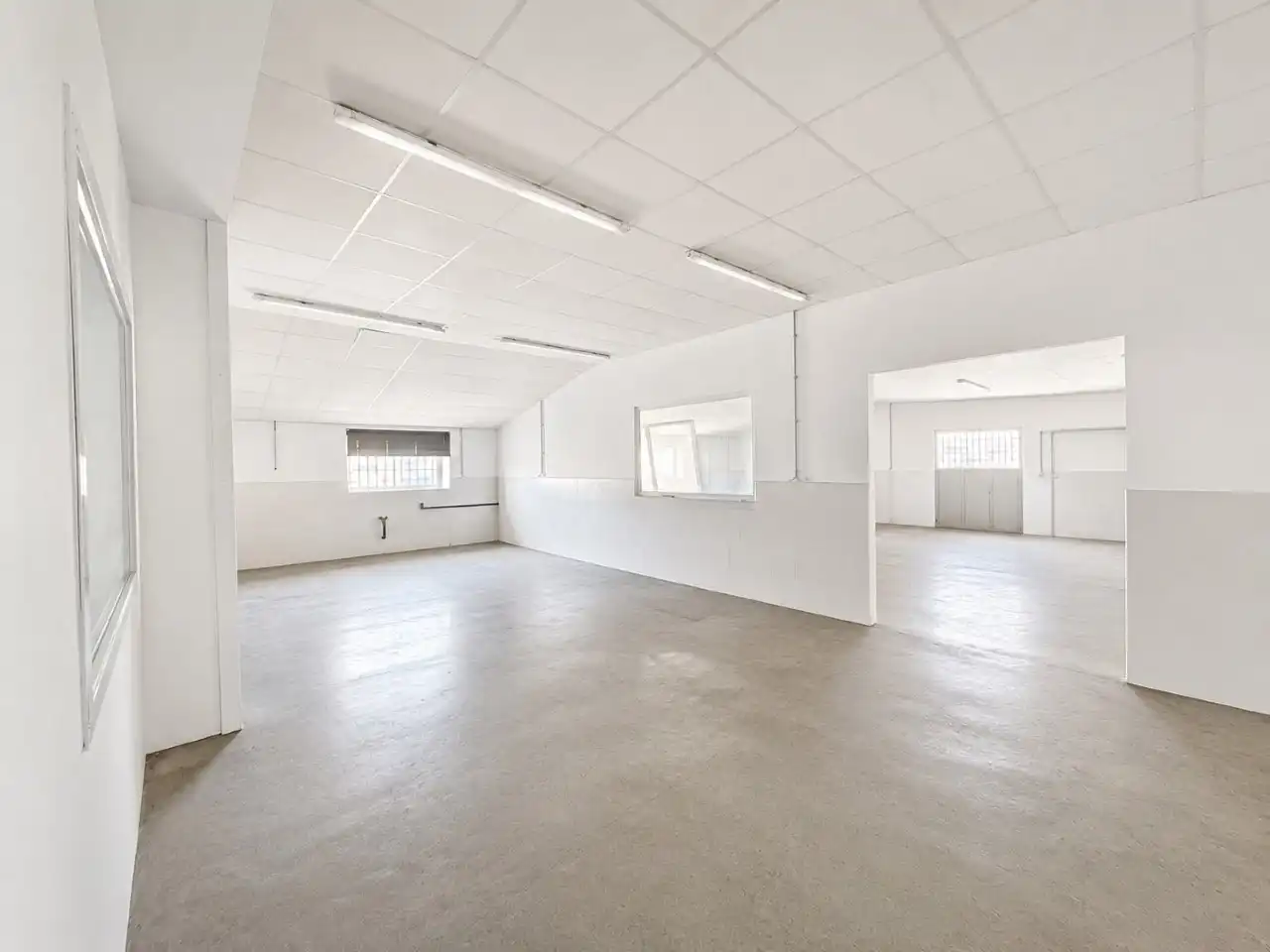 Nave industrial de alquiler en Córdoba con Calefacción y Alarma