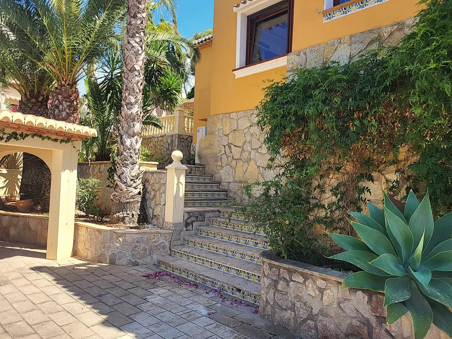 Exterior view of Houses for sale in Jávea / Xàbia  with Air Conditioner and Private garden