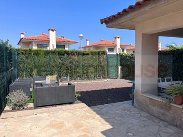 Maison mitoyenne avec piscine à vendre à Calle Migjorn