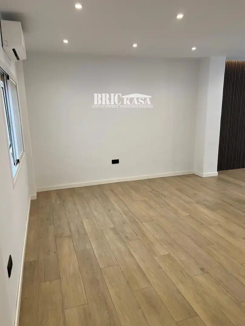 Piso de alquiler en Cáceres con Aire acondicionado, Terraza y Alarma