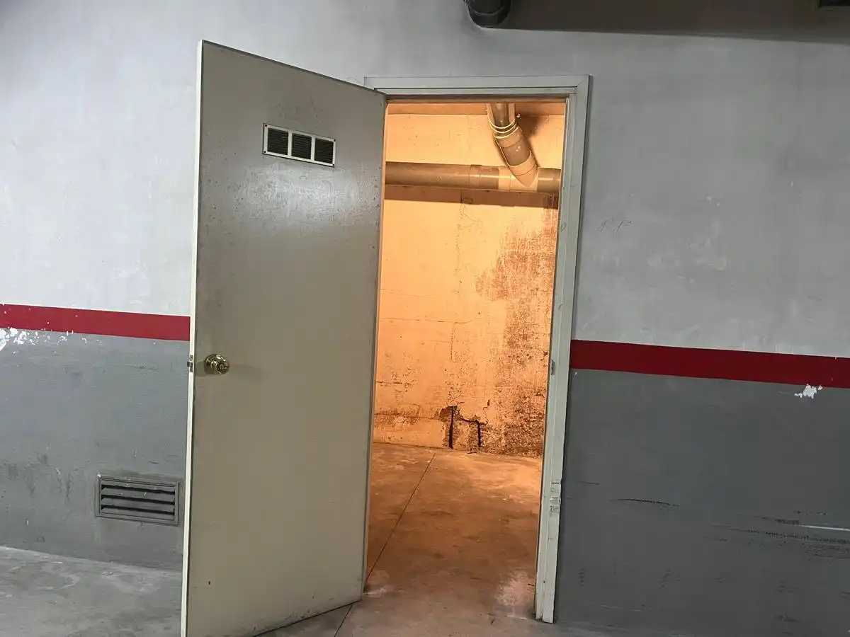 Garage for sale in Igualada