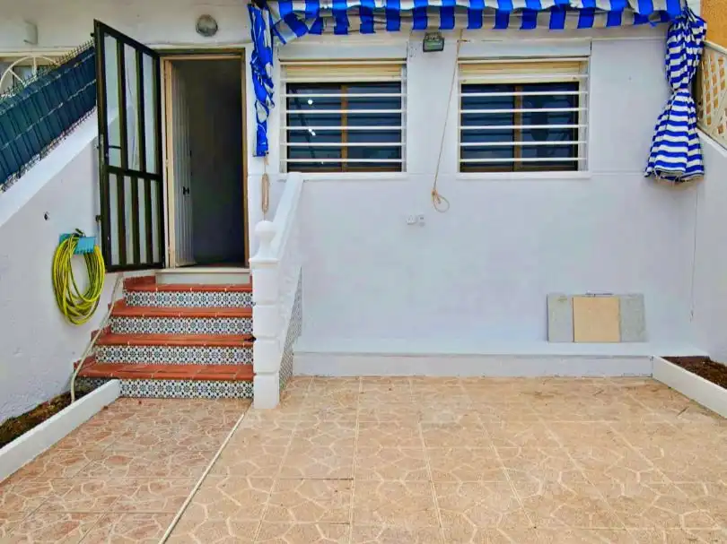 Adosado con jardín en venta en Avenida America 14, imagen 3