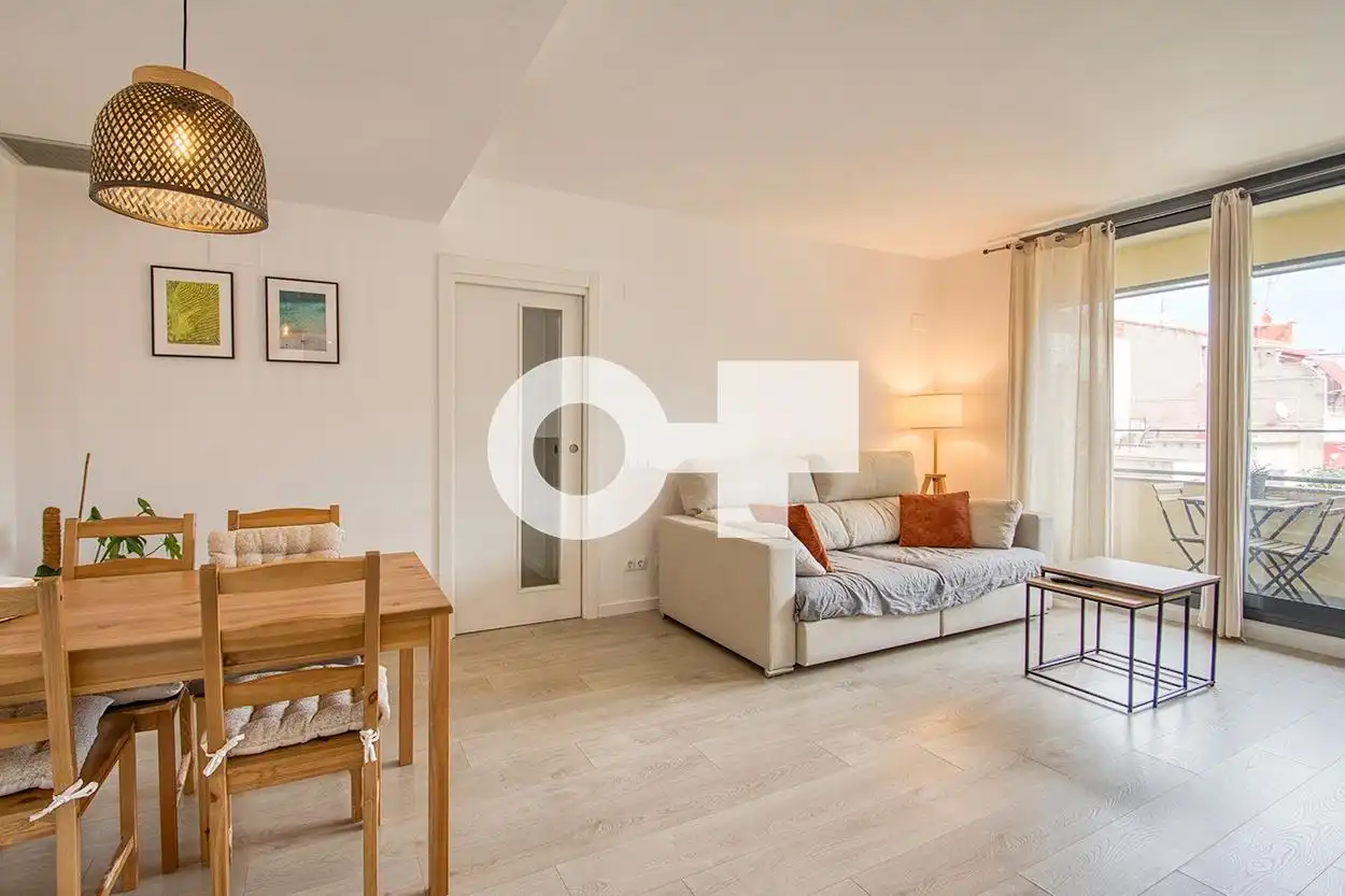 Living room of Flat for sale in Badalona  with Air Conditioner, Heating and Parquet flooring