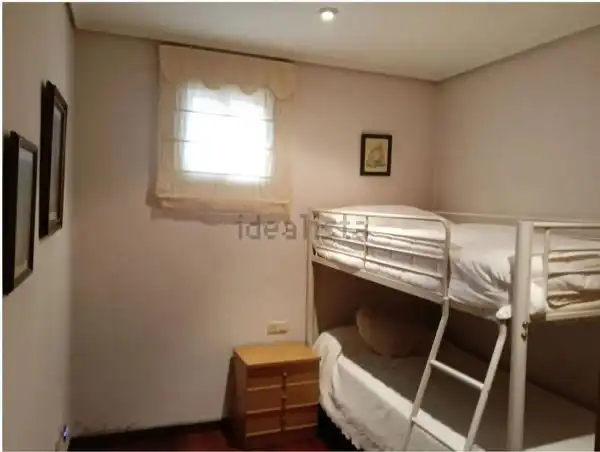 Piso en venta en Camiño da Fonte Santa, Sardoma - Castrelos