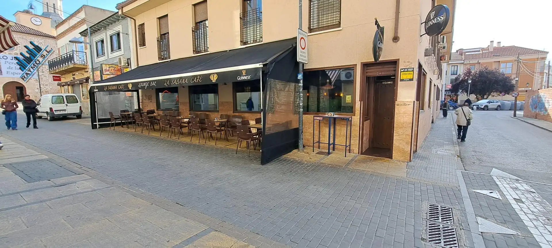 Gewerbefläche zur Miete in Calle de la Iglesia