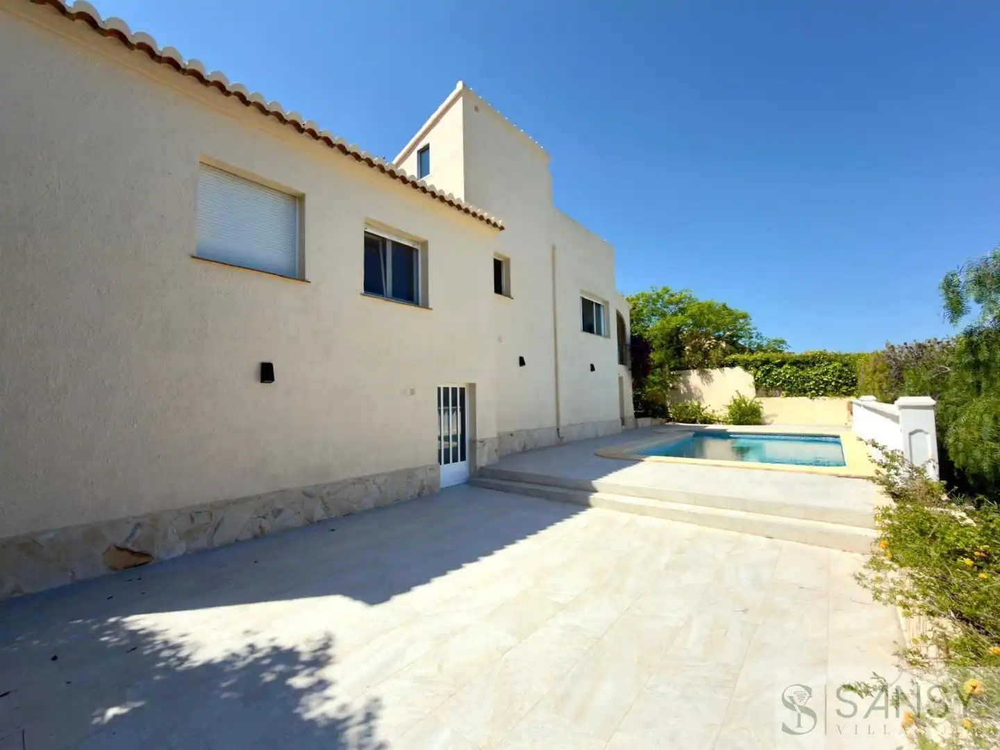 Vista exterior de Casa o xalet en venda en Jávea / Xàbia amb Aire condicionat, Calefacció i Traster