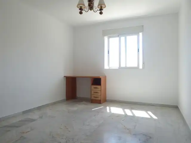 Dormitori de Àtic de lloguer en Marbella amb Terrassa, Forn i Rentadora
