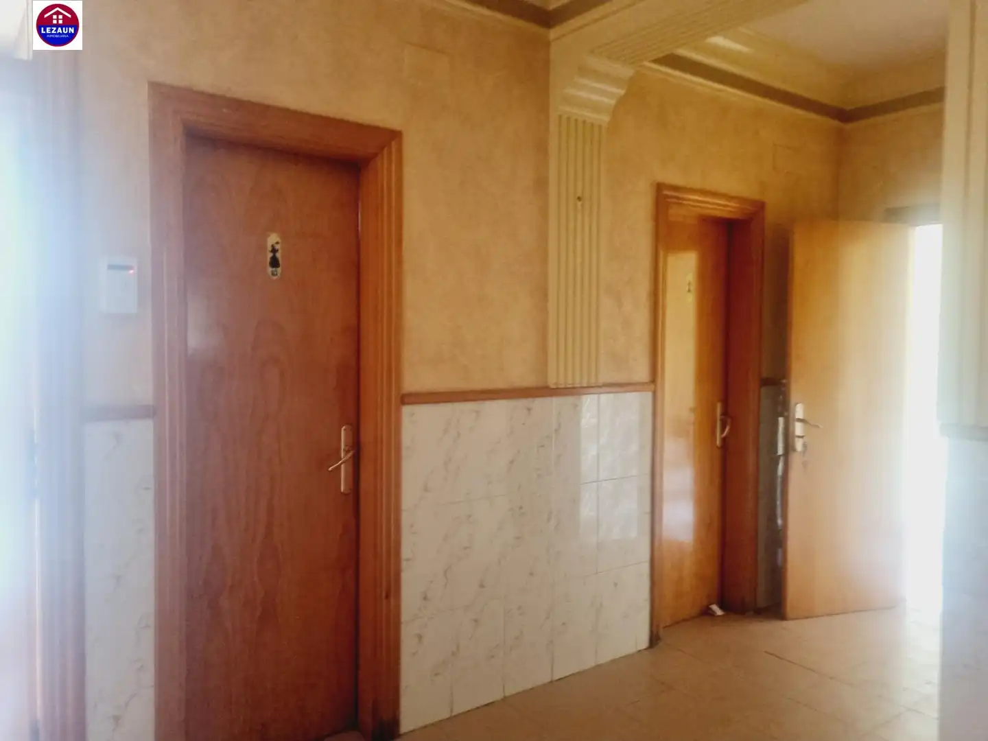 Edificio en venta en Andosilla