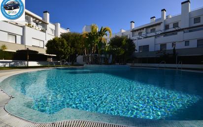 Piscina de Pis en venda en Jerez de la Frontera amb Aire condicionat, Calefacció i Jardí privat