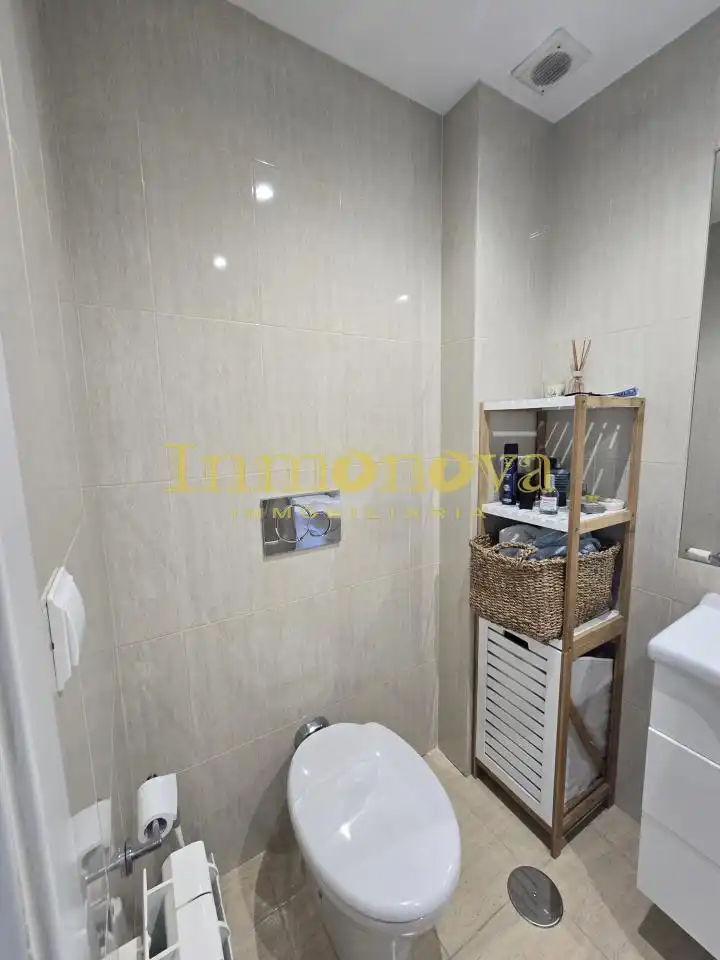 Badezimmer von Wohnung zur Miete in O Porriño   mit Heizung, Terrasse und Abstellraum