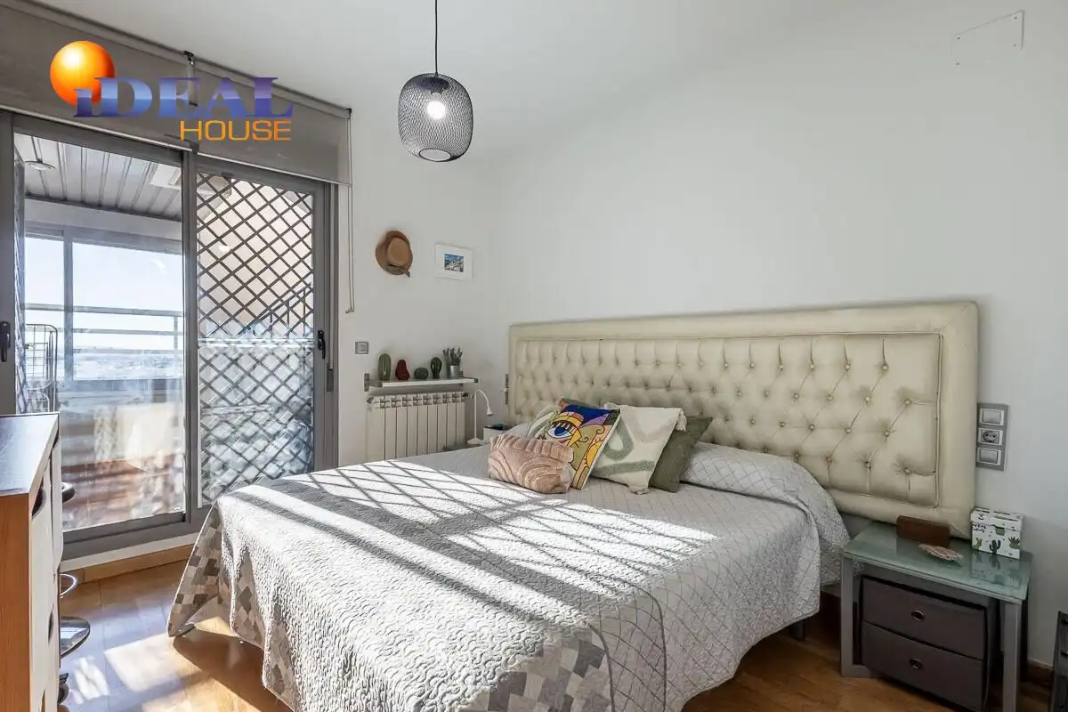 Penthouse mit Pool zum Verkauf in Avenida DE LA ILUSTRACION, imagen 17