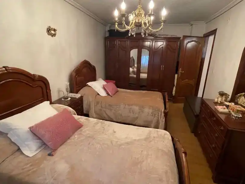Habitación de Piso en venta en Palencia Capital con Balcón