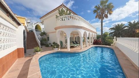 VILLA CON JARDIN EN CHAYOFA