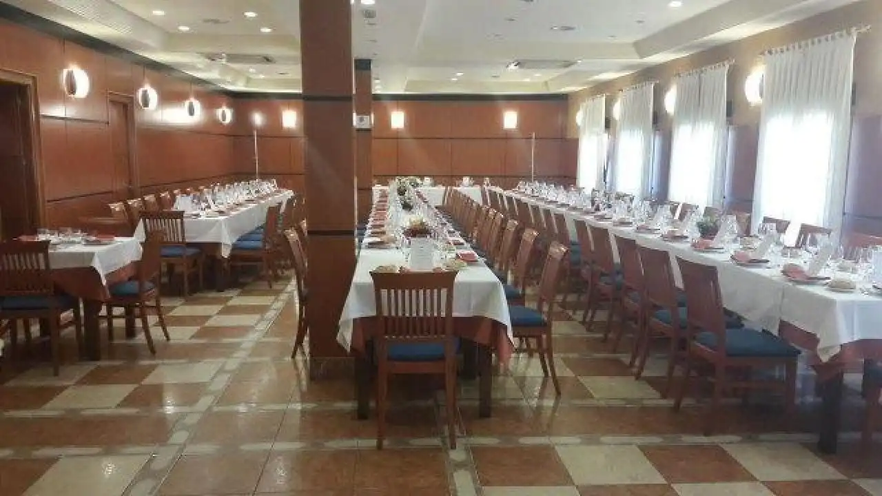 Local comercial de lloguer a Calle Alto De Leon 1 24200 Valencia De Don Juan, imagen 2