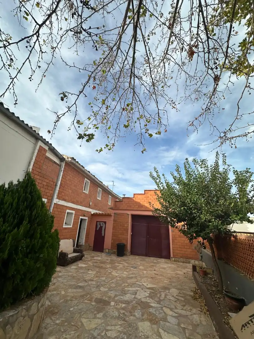 Vista exterior de Casa o xalet en venda en Valverde de Júcar