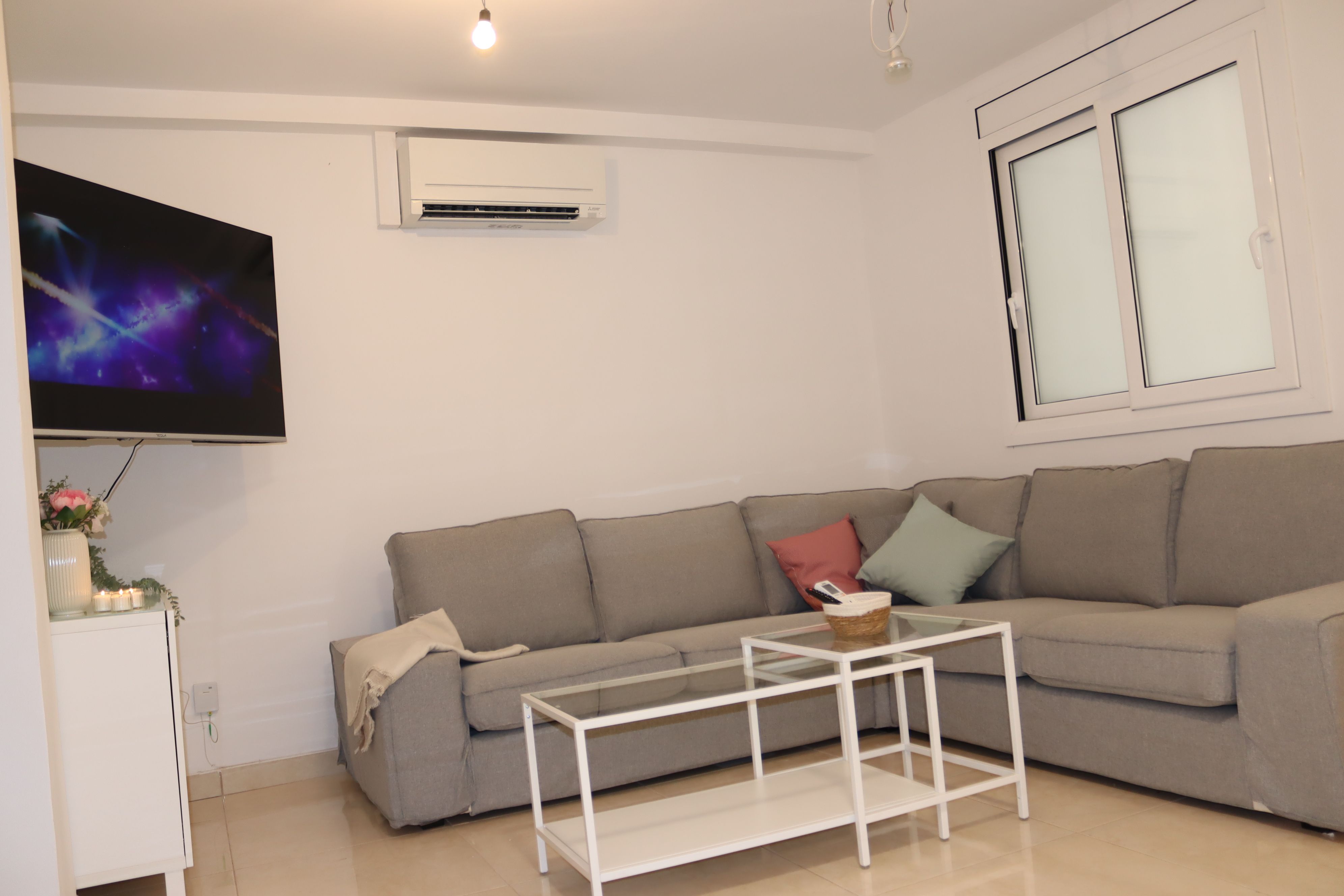 Sala d'estar de Planta baixa en venda en  Barcelona Capital amb Terrassa