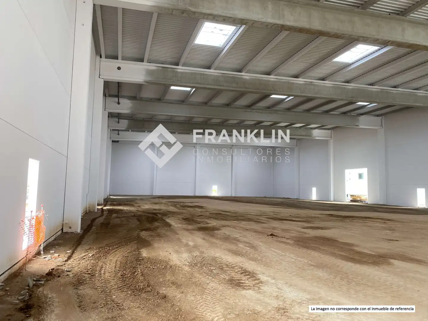 Fabrikhallen zur Miete in Vallmoll