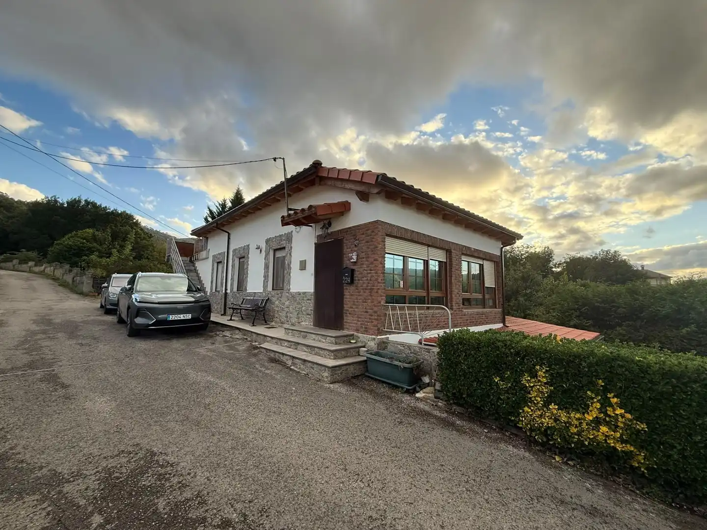 Detached house with garden for sale in Santa María de Cayón