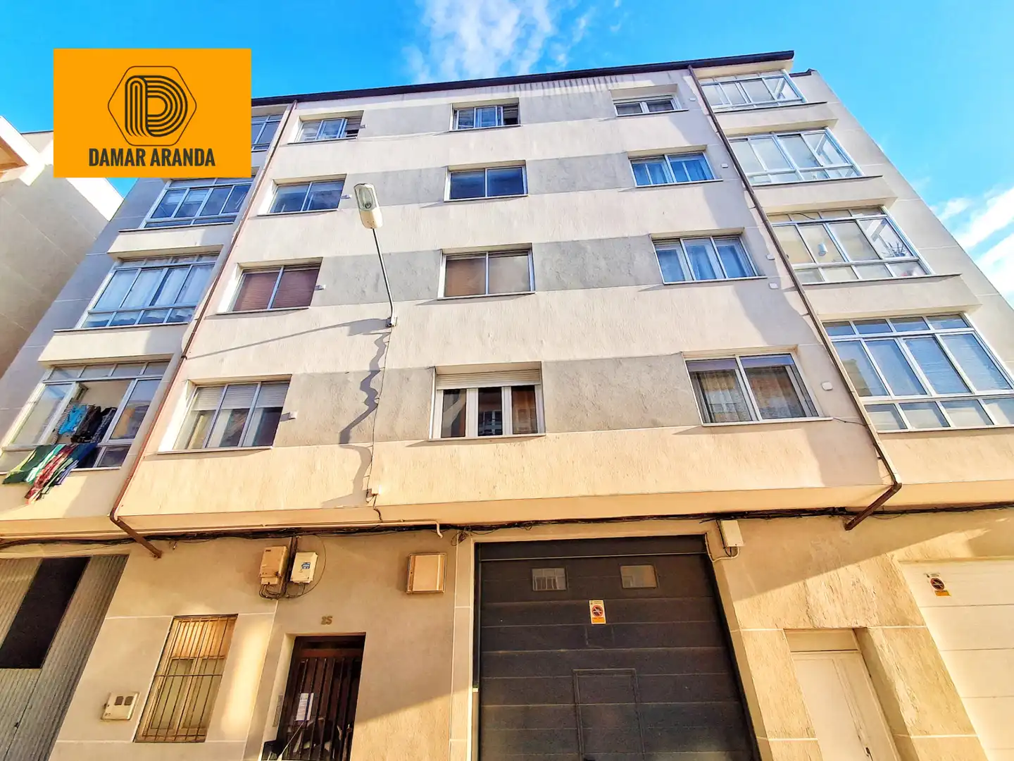 Vista exterior de Piso en venta en Aranda de Duero con Calefacción, Trastero y Horno