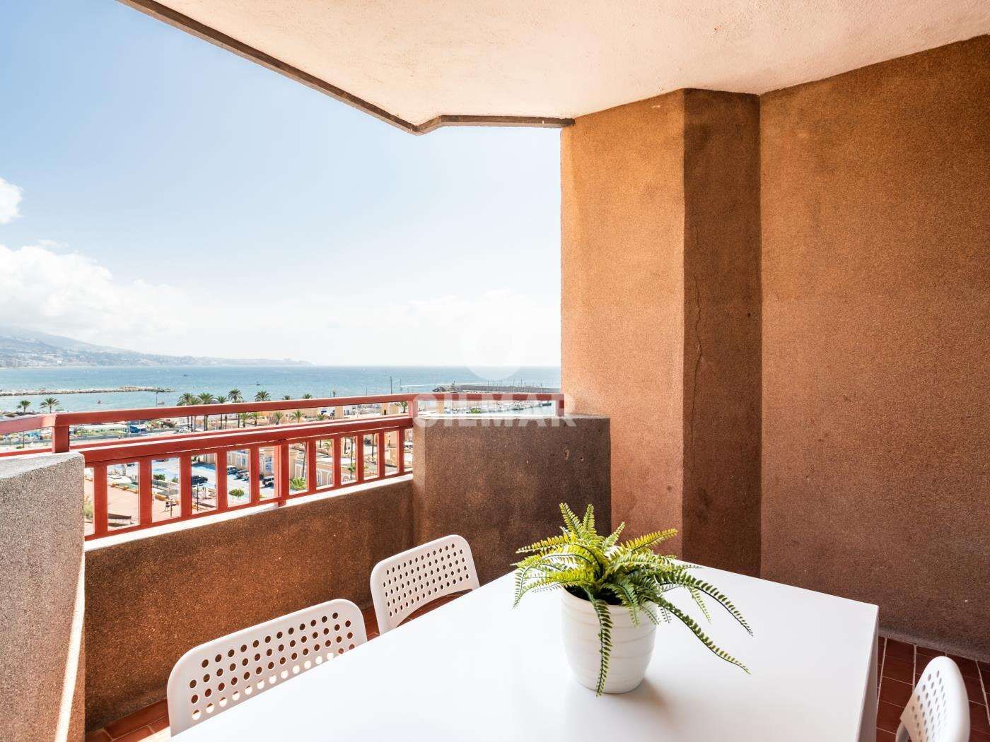 Terraza de Piso en venta en Fuengirola con Calefacción