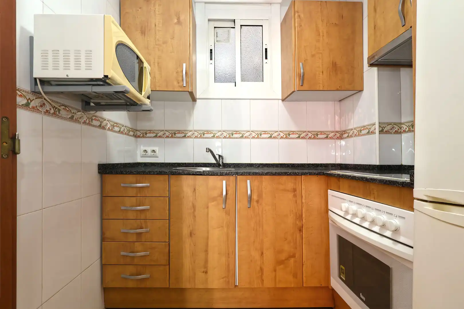 Flat for sale in Carrer de Càceres, Sants